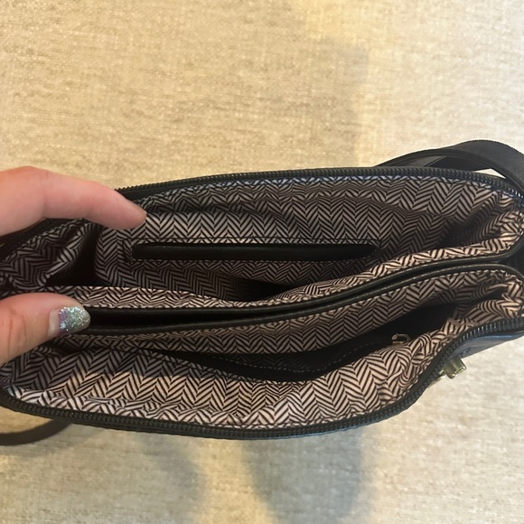 Concealed Carry Purse, CCW Gun Handbag black Faux Leather w/key EUC - Picture 3 of 5